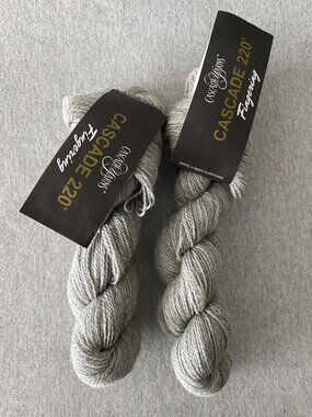 NWT Cascade 220 Fingering Colour 8401 Silver Lot of 2